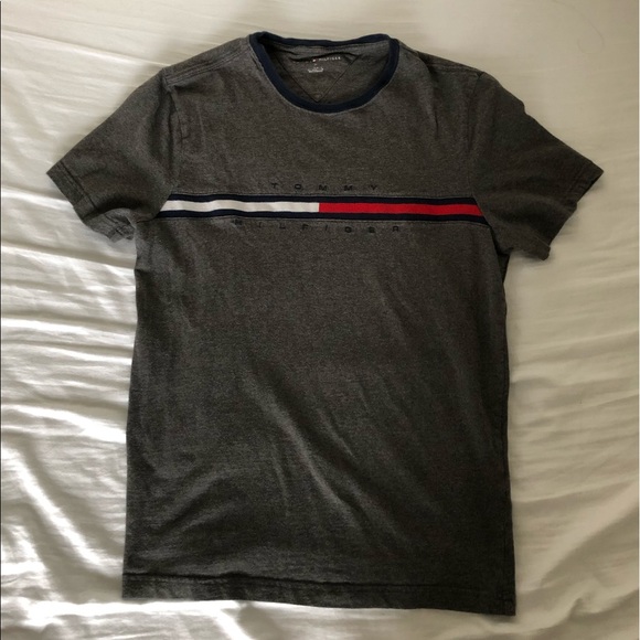 Men’s Tommy Hilfiger Logo Short Sleeve Tee - Picture 3 of 3